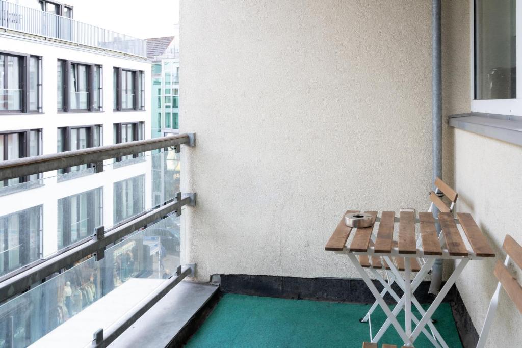 Bazén v ubytování URBAN FLATS Berlin nebo v jeho okolí