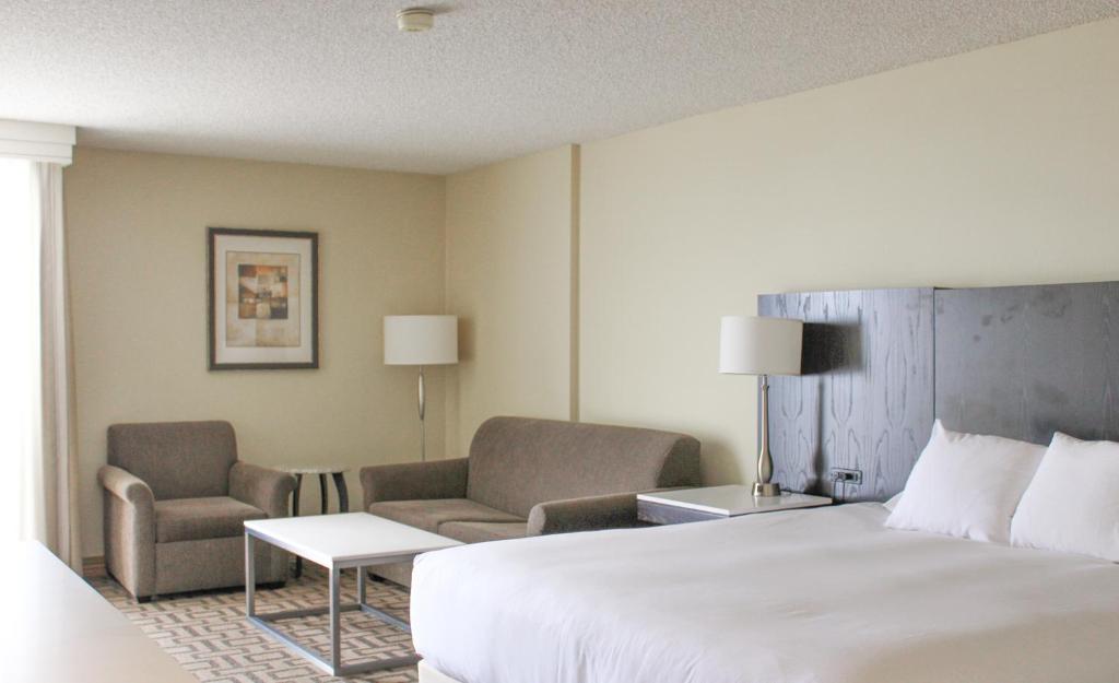 Hilton Sacramento Arden West - 