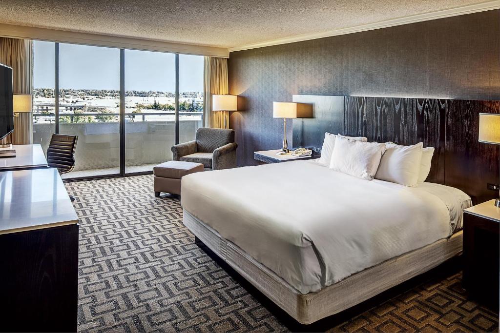 Hilton Sacramento Arden West photo