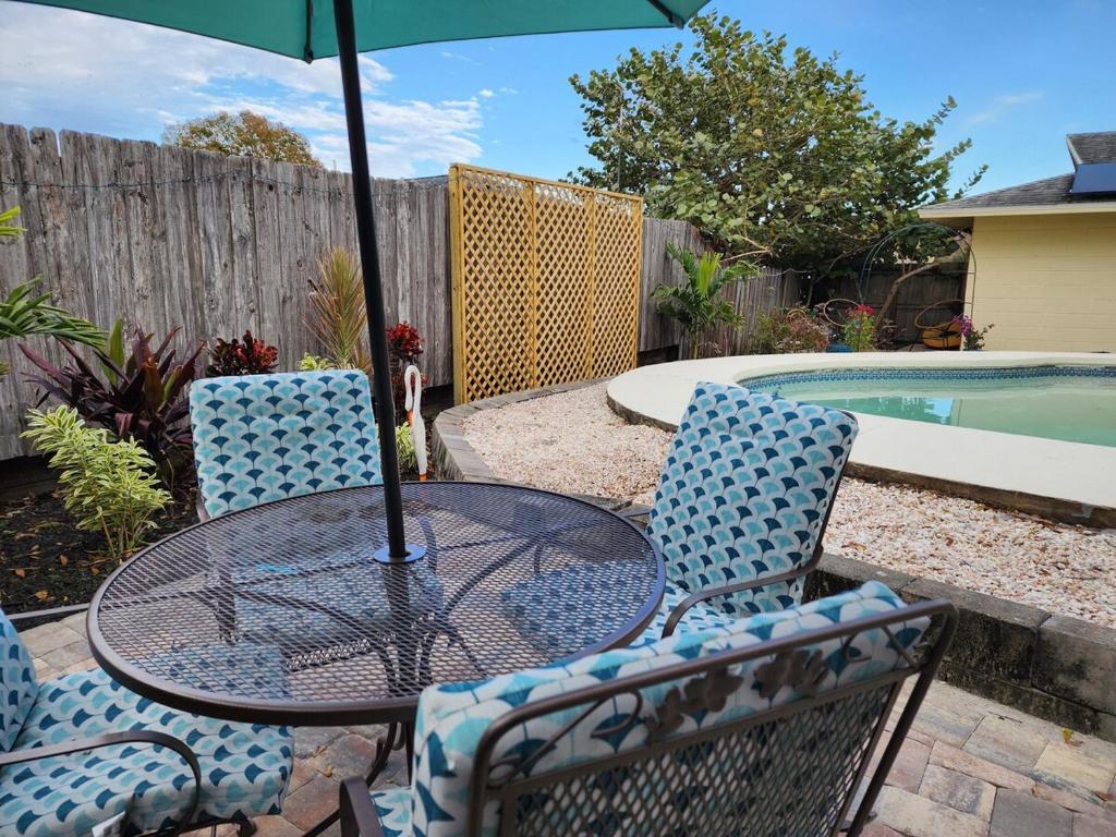 Bassein majutusasutuses 3BR Oasis with Pool in Cocoa või selle lähedal