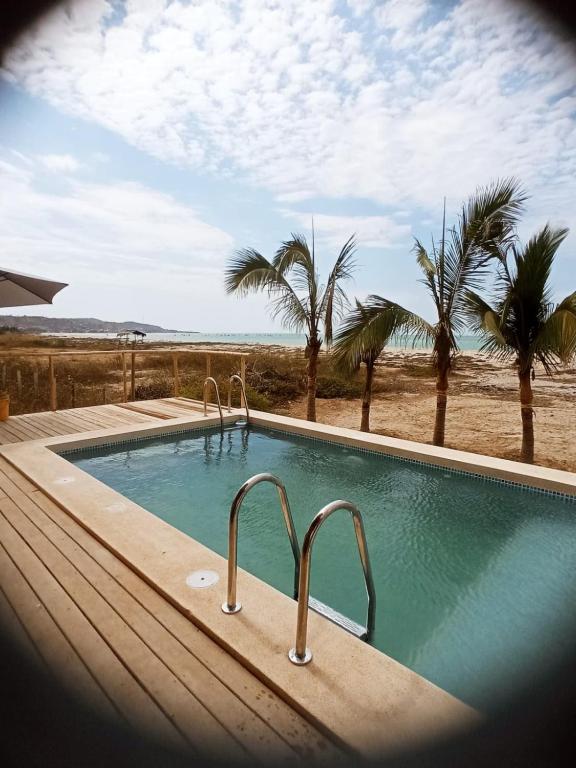 Top tower Caleta Grau Top Host