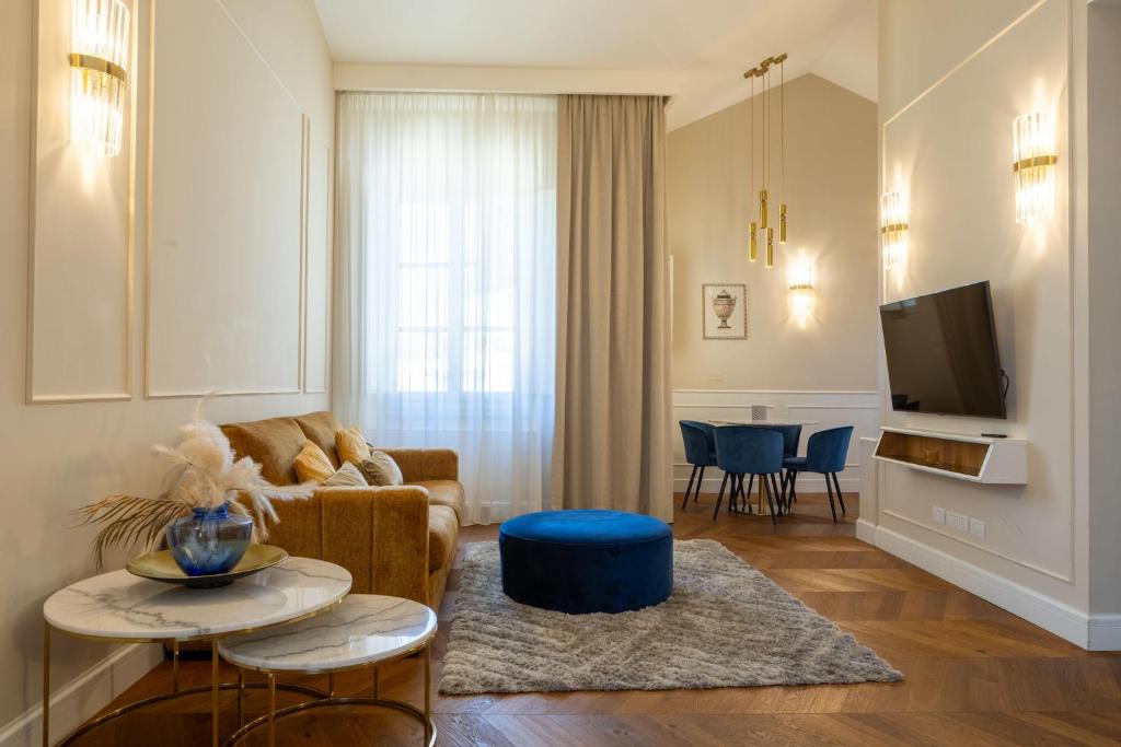 Calzaiuoli Gold Private House with Terrace