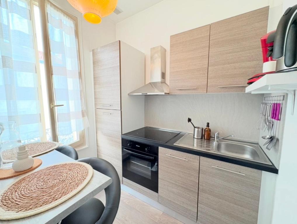 Superbe studio meublé 3 étoiles - One-Bedroom Apartment