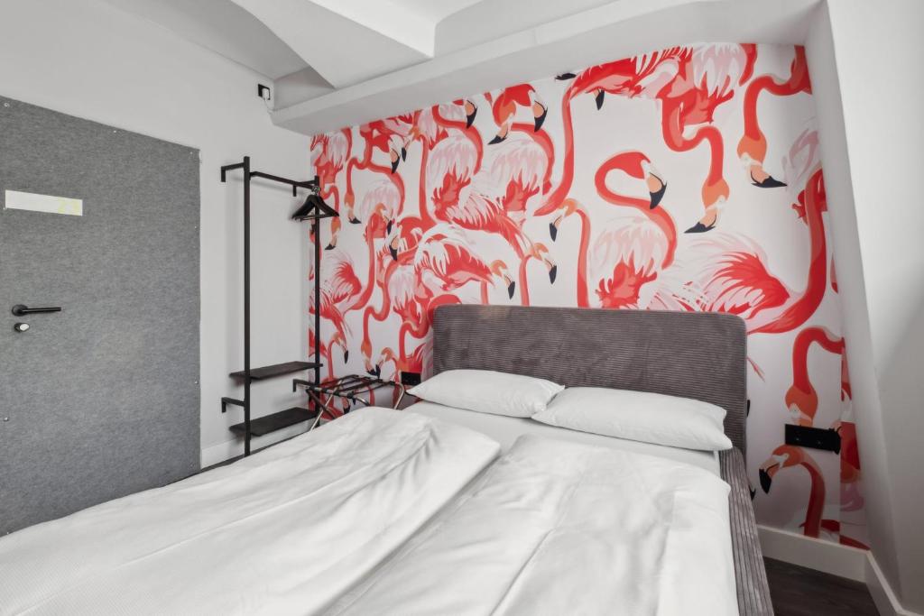 The Room 44 - Standard Double Room With Shared Bathroom