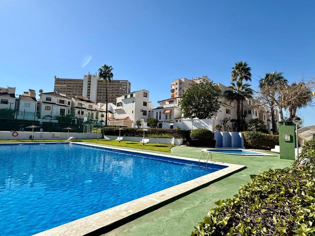 Bazén v ubytování Bungalow Cabo Huertas nebo v jeho okolí