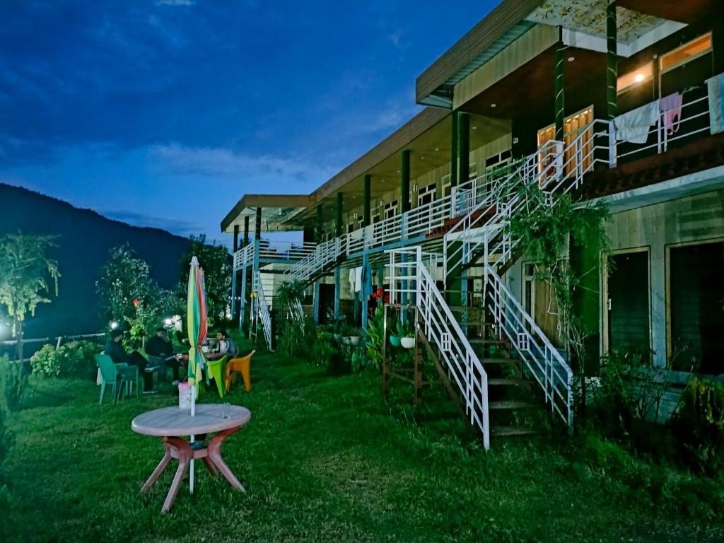 Zahrada ubytování Chaukhamba view Resort
