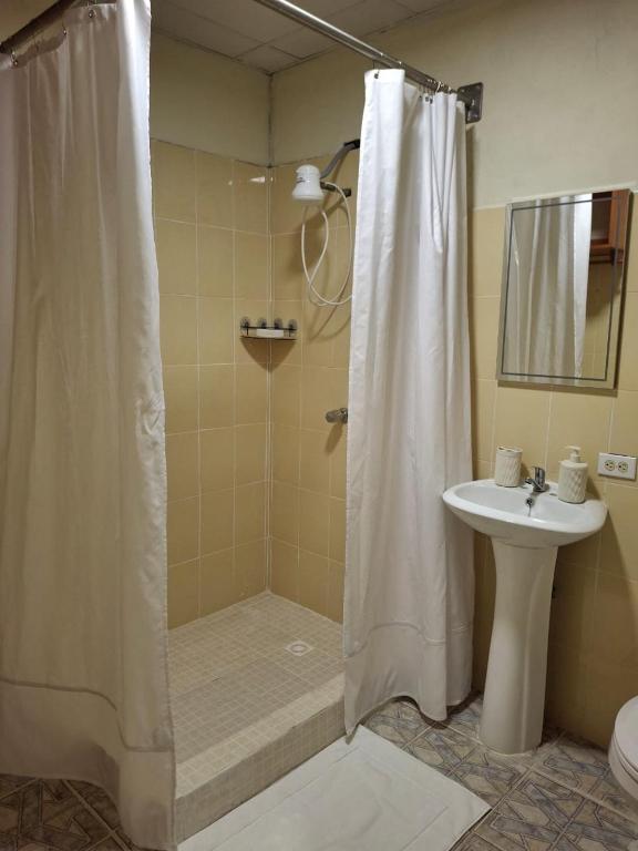 Koupelna v ubytování Venus Lodging House