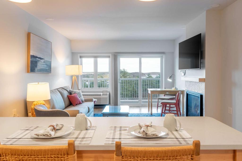 Bluenose Inn - Bar Harbor Collection photo
