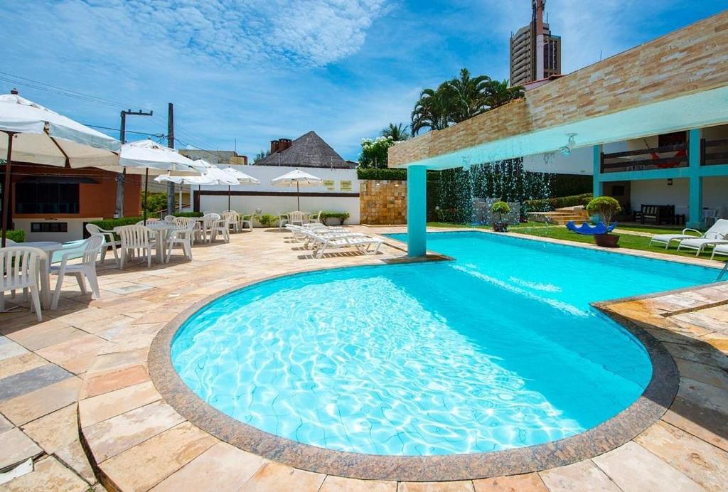 Bazén v ubytování Alimar Hotel nebo v jeho okolí