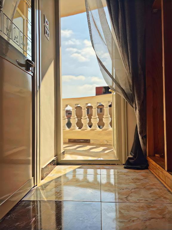 Pyramids Crypt Hotel - 7