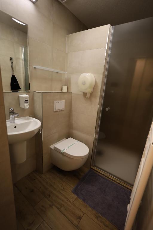 Koupelna v ubytování BILÍKOVA CHATA - Horský hotel