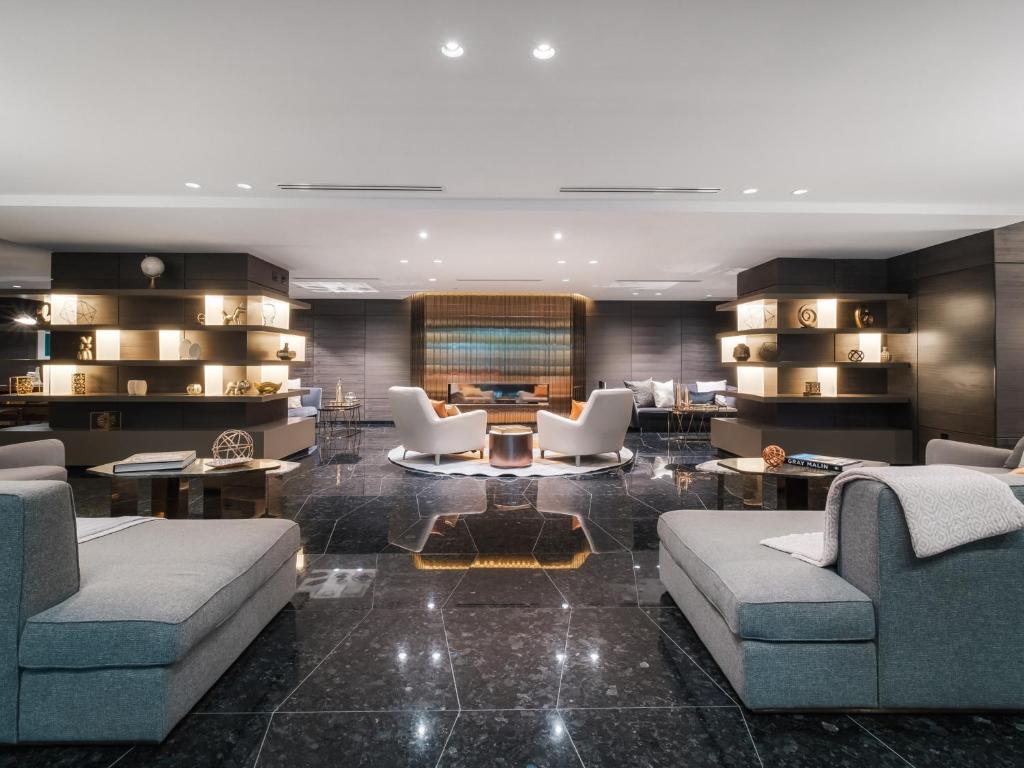 Paradox Vancouver - Resim 1