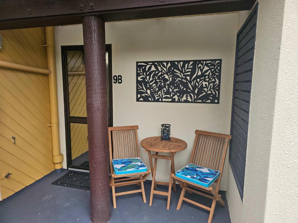 Beautiful Apartment Surrounded by Native Bush - Resim 19