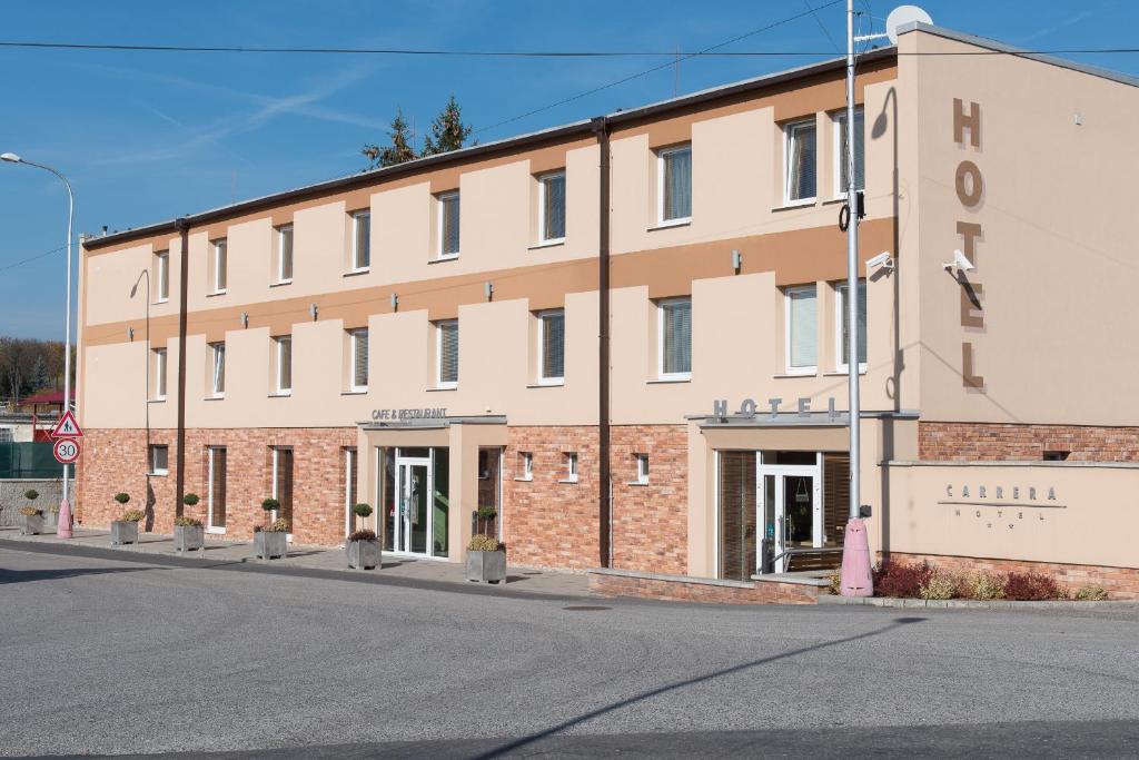 Budova, kde se hotel nachází