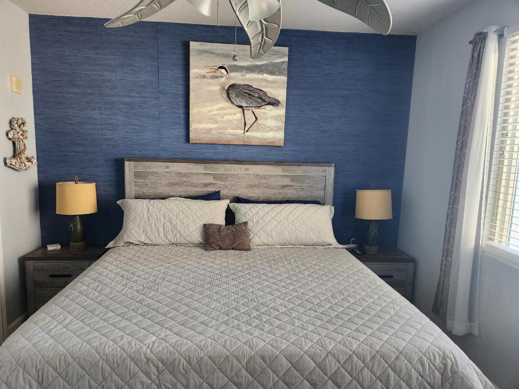 Кровать или кровати в номере Beach Condo at the Shores of Panama Condos - Unit 918