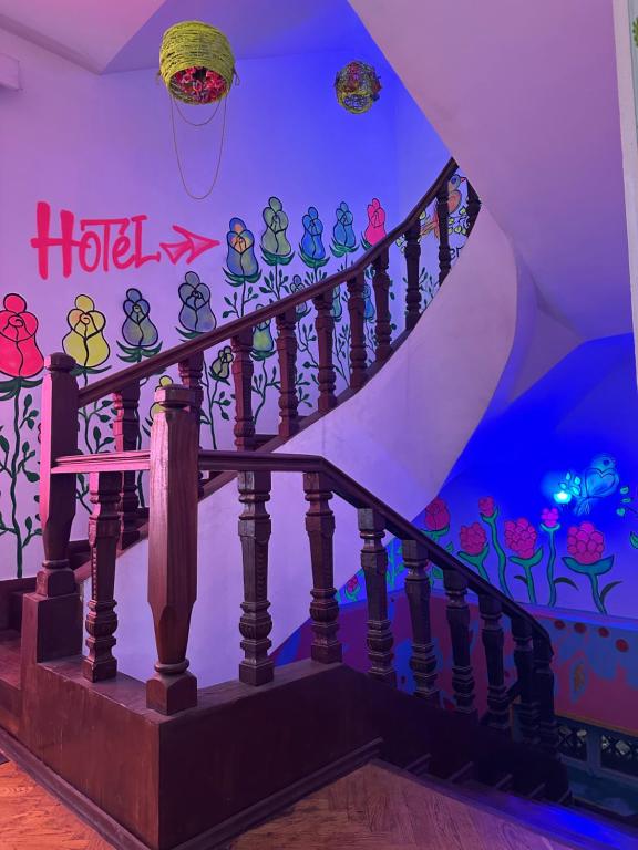 Fotografie z fotogalerie ubytování Napoli Nataxtari hotel,pool,bar,kamping v destinaci Natakhtari