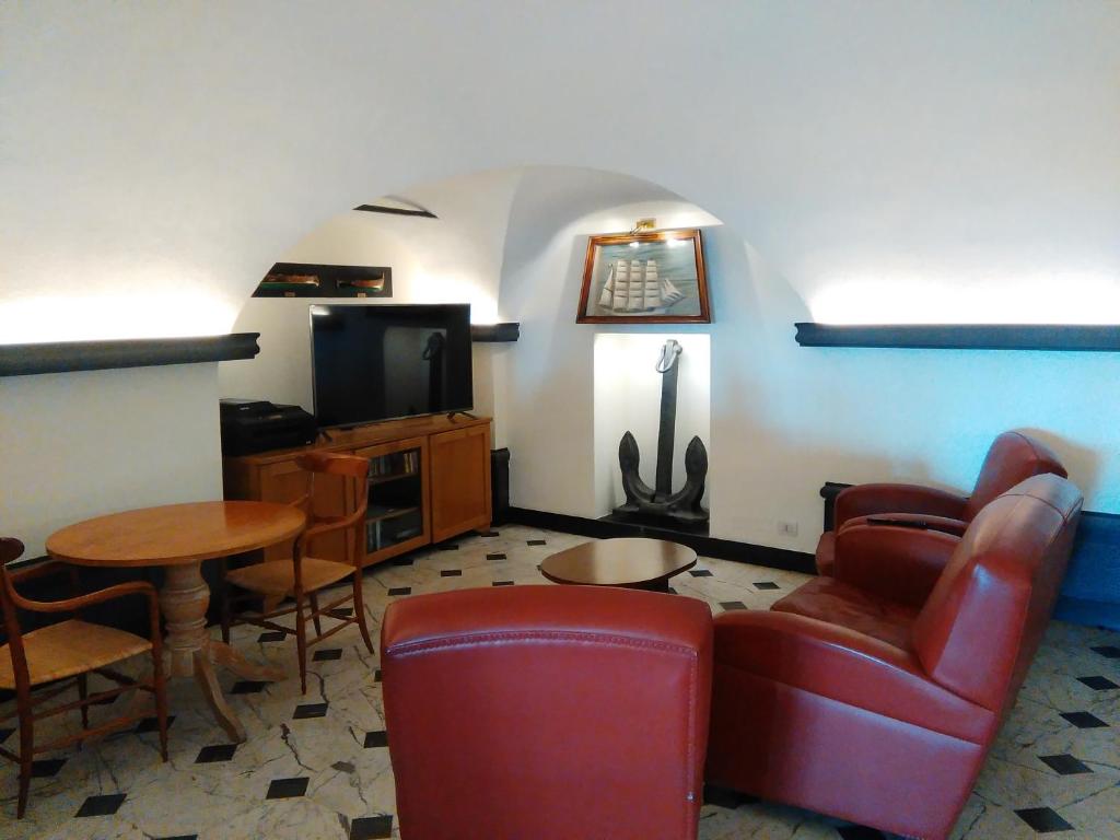 TV a/nebo společenská místnost v ubytování Ristorante Hotel Mira