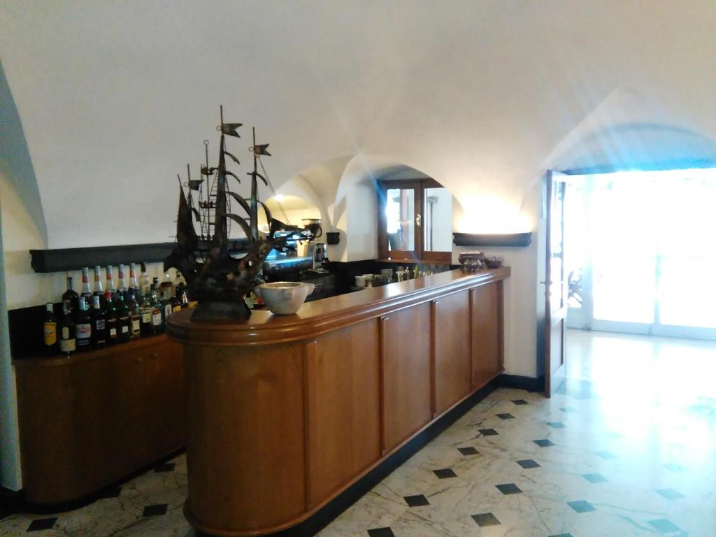 Lounge nebo bar v ubytování Ristorante Hotel Mira
