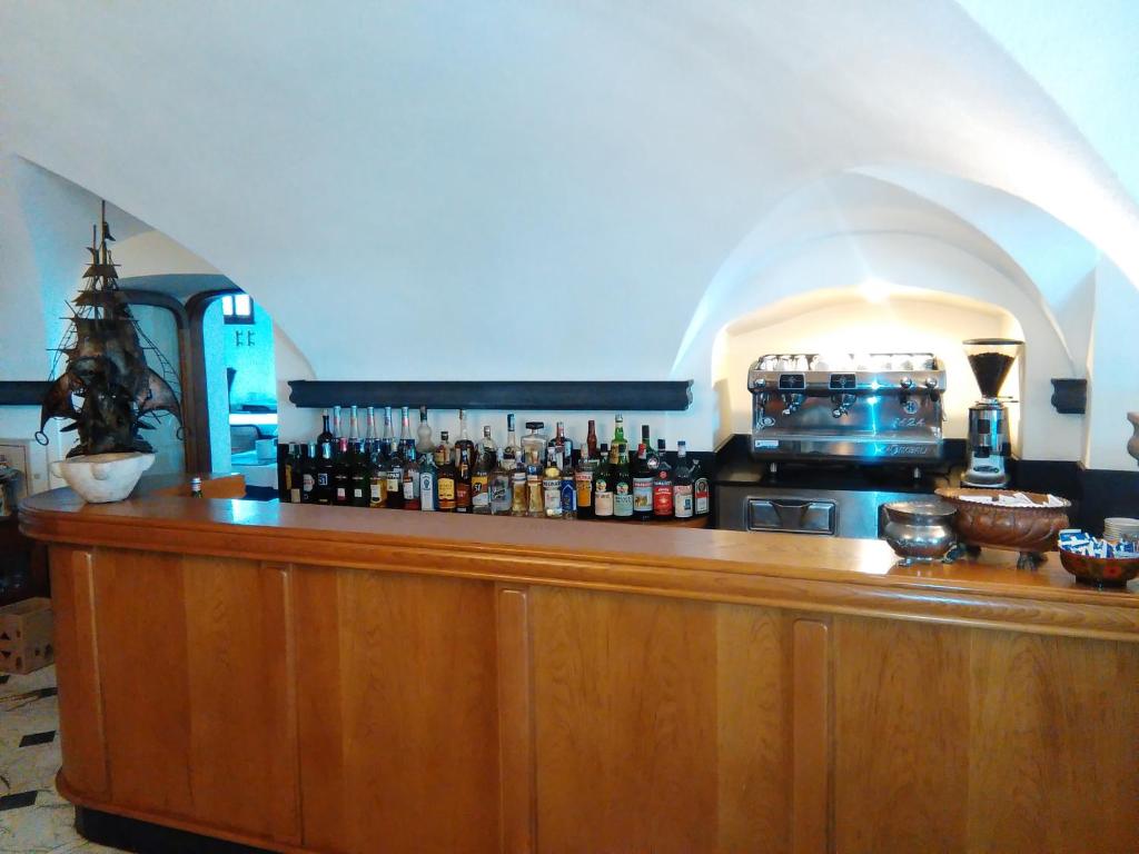 Lounge nebo bar v ubytování Ristorante Hotel Mira