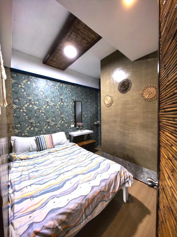 Postel nebo postele na pokoji v ubytování Maverickk Inn Siargao - Aesthetic-Cozy & Overlooking Views