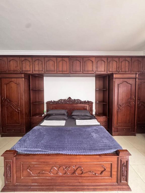 Postel nebo postele na pokoji v ubytování Colombo Hotel