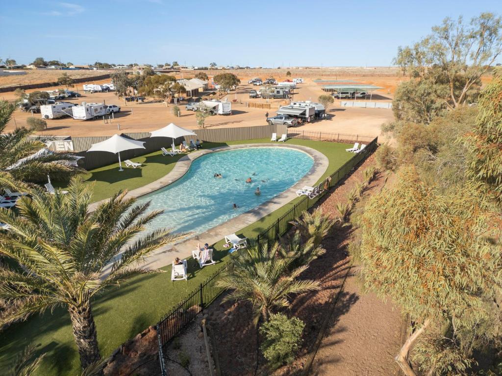 Bazén v ubytování BIG4 Stuart Range Outback Resort nebo v jeho okolí