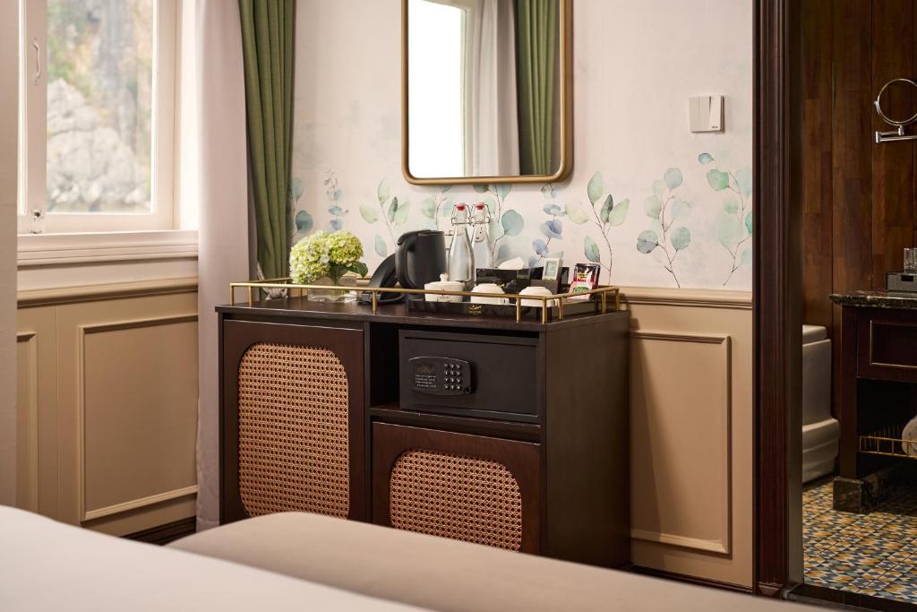 Signature Royal Halong Cruise - 5