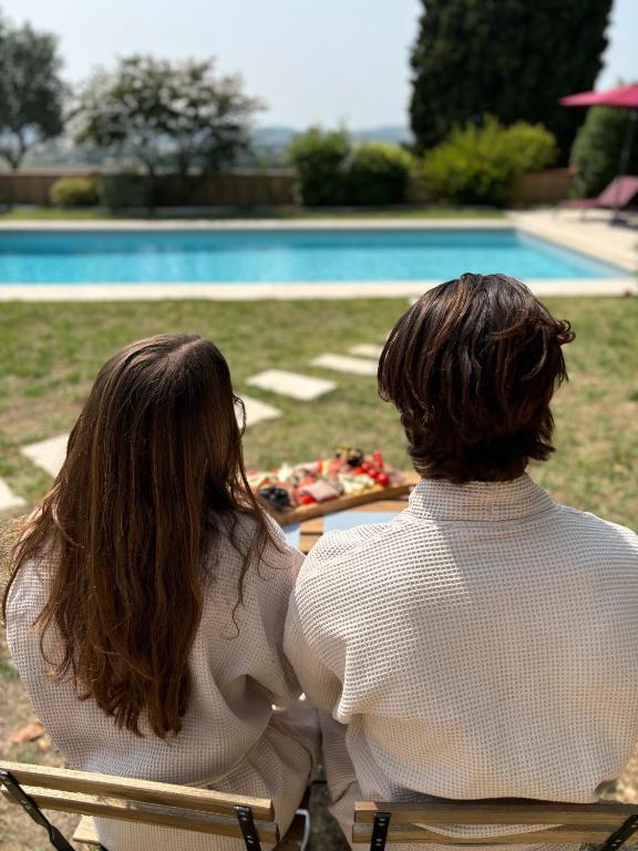 Επισκέπτες που μένουν στο Suite intimiste avec Spa privatif et vue Pyrénées