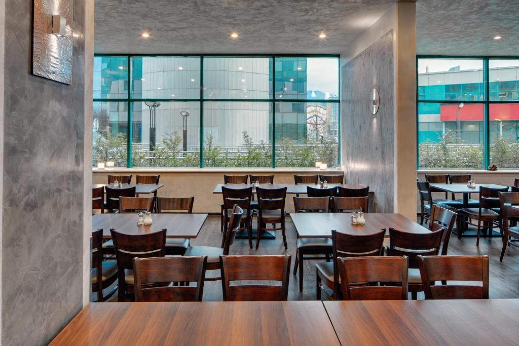 Amedia Express Prague, Trademark Collection by Wyndham - Resim 32