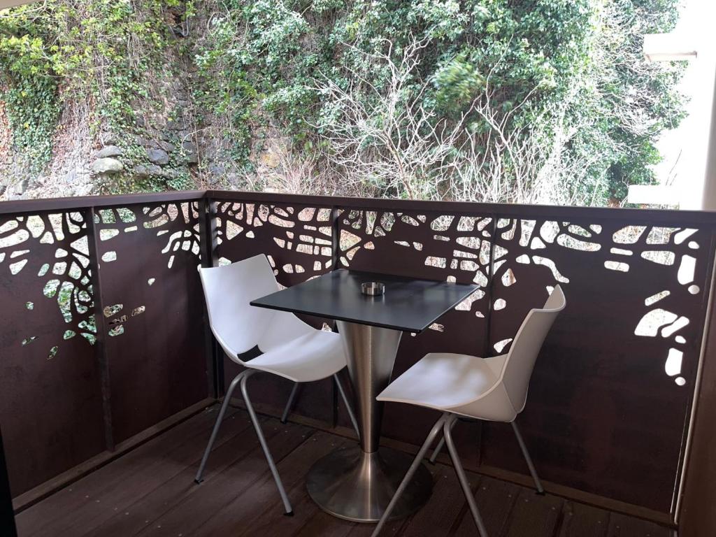 Hôtel & Restaurant Origines par Adrien Descouls - Teritoria - Twin Room With Terrace