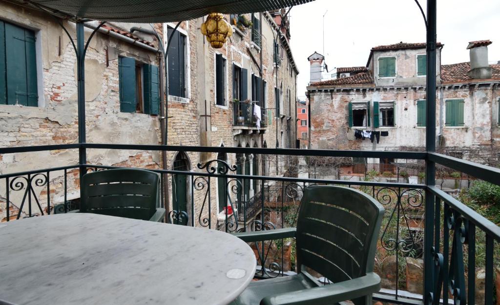 Balkon lub taras w obiekcie Papa Paolo II