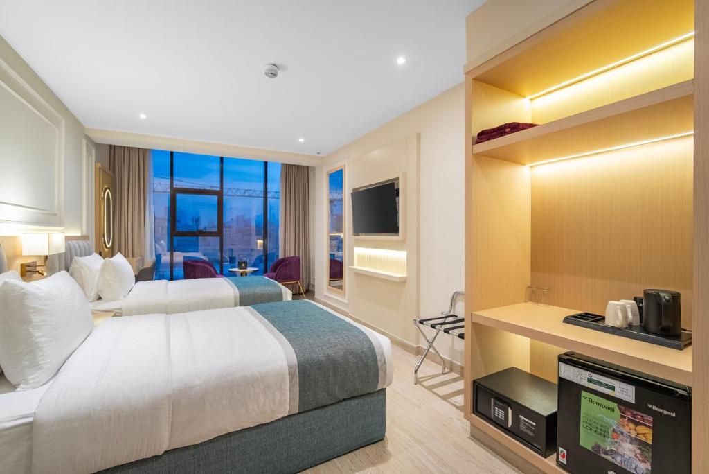 Grand Ambassador Hotel - Resim 1