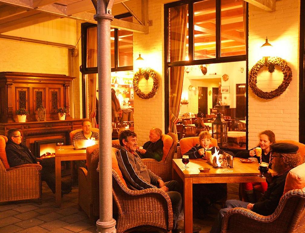 Posezení v ubytování Hotel Cafe Restaurant Duinzicht