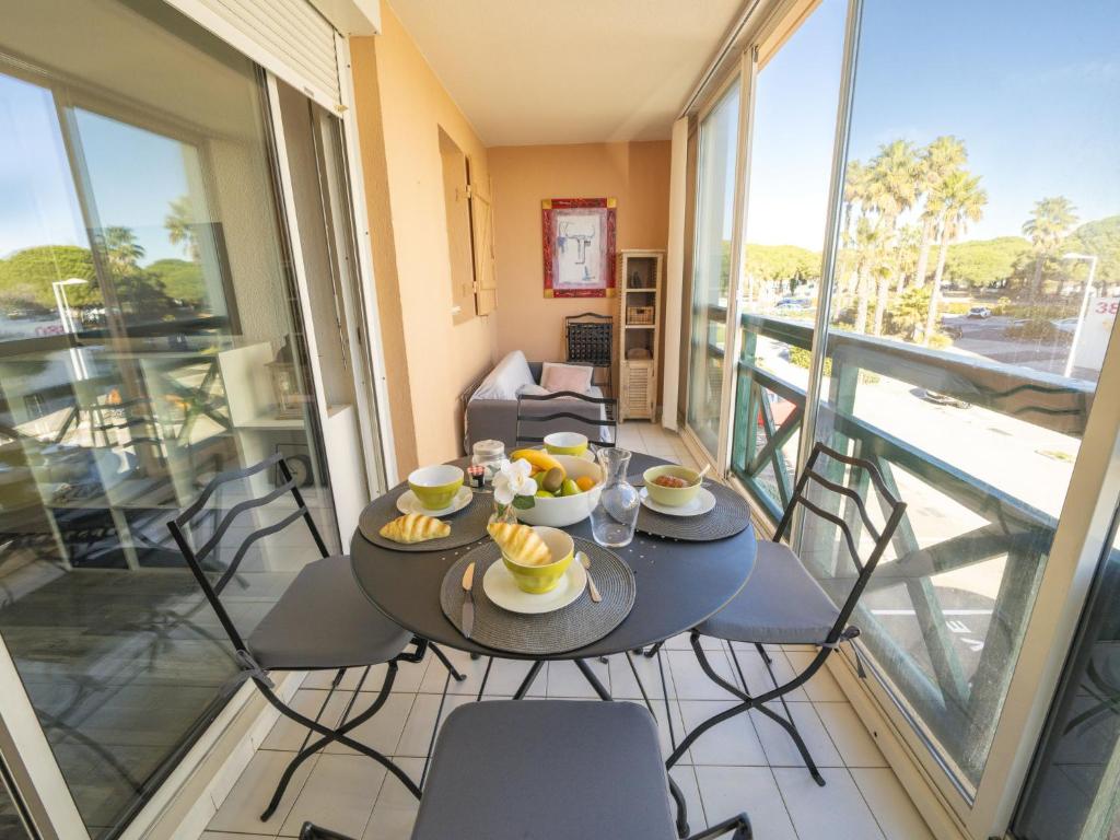 Apartment Les Terrasses du Lac-10 by Interhome