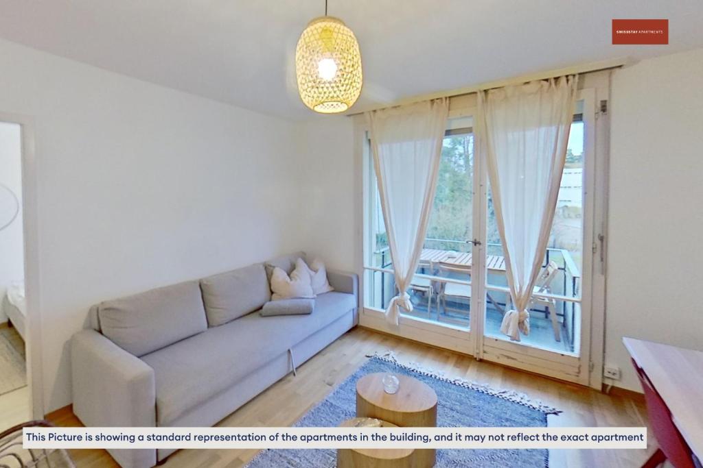 Simple 2 Bedroom Apartment with Essentials - Resim 27