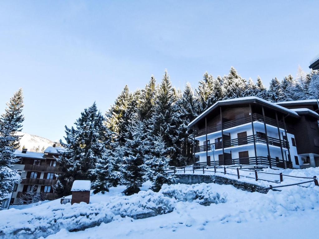 Το Apartment Andine Loft by Interhome τον χειμώνα