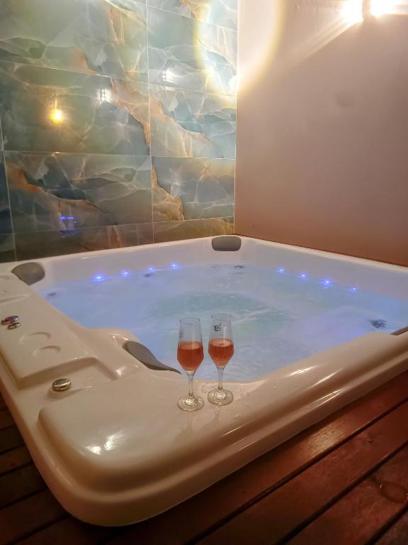 Gambar di galeri bagi "Prainha Flats" com Jacuzzi e Piscina di São Francisco do Sul