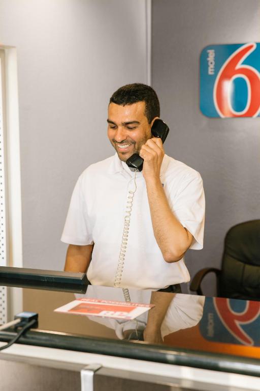 Hosté ubytování Motel 6-Palm Desert, CA - Palm Springs Area