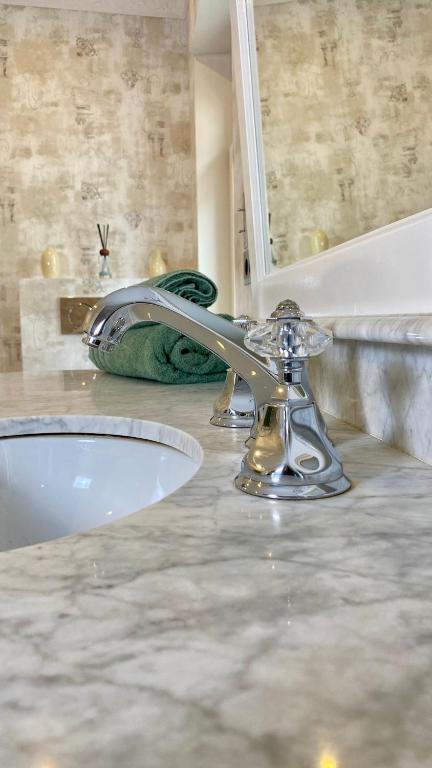 Pétrusse Élite Suites - Resim 36