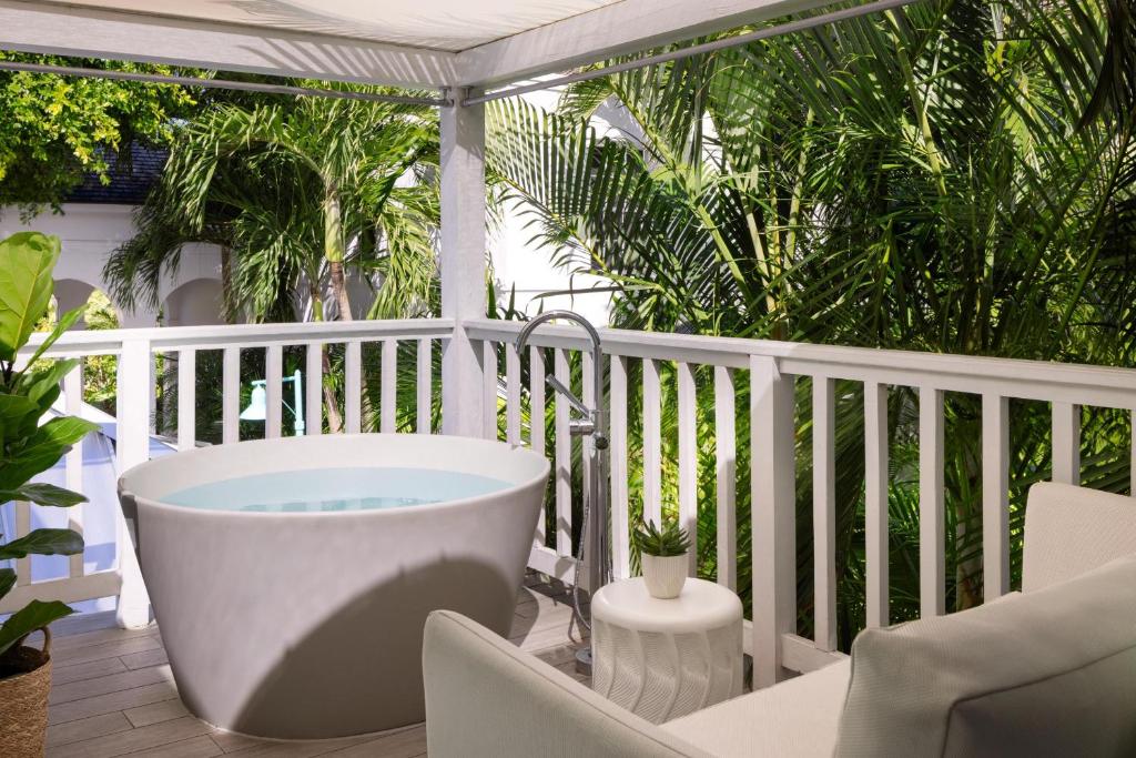 Sandals Royal Bahamian All Inclusive - Couples Only - East Bay Zen Garden Walkout Club Room