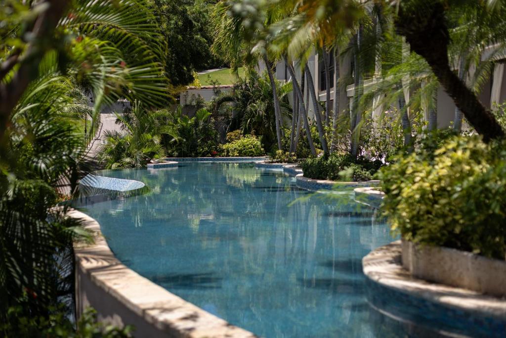 Bazén v ubytování Sandals Grenada All Inclusive - Couples Only nebo v jeho okolí