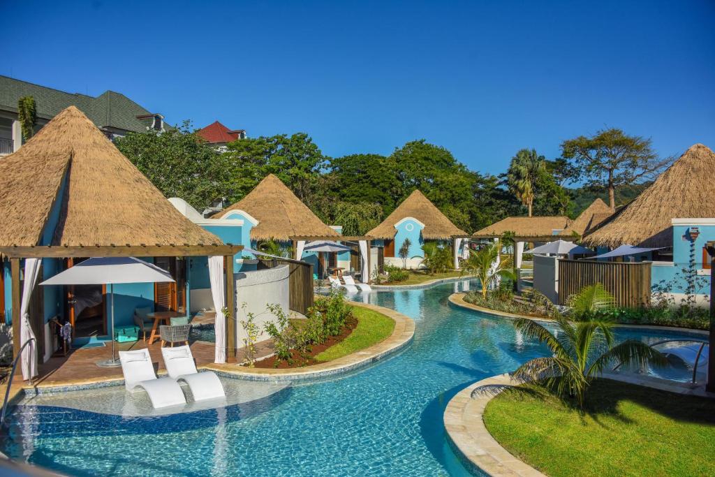 Bazén v ubytování Sandals South Coast All Inclusive - Couples Only nebo v jeho okolí
