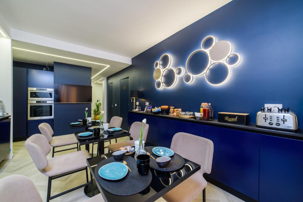 Shamika Luxury Rooms的厨房或小厨房