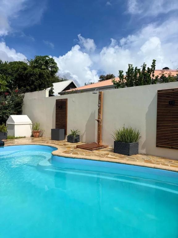 Piscina di Villa spacieuse avec piscine à Saint-Pierre o nelle vicinanze