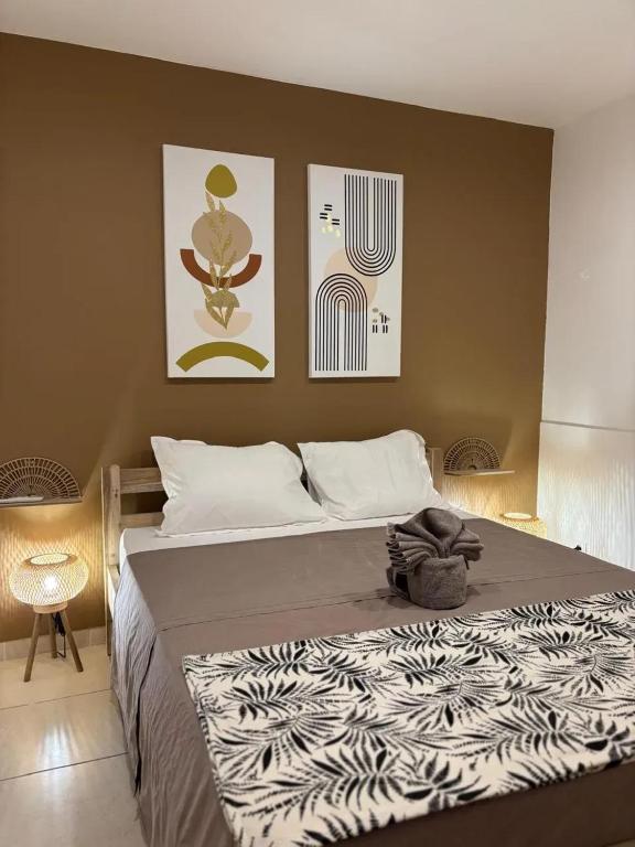 Letto o letti in una camera di Villa spacieuse avec piscine à Saint-Pierre