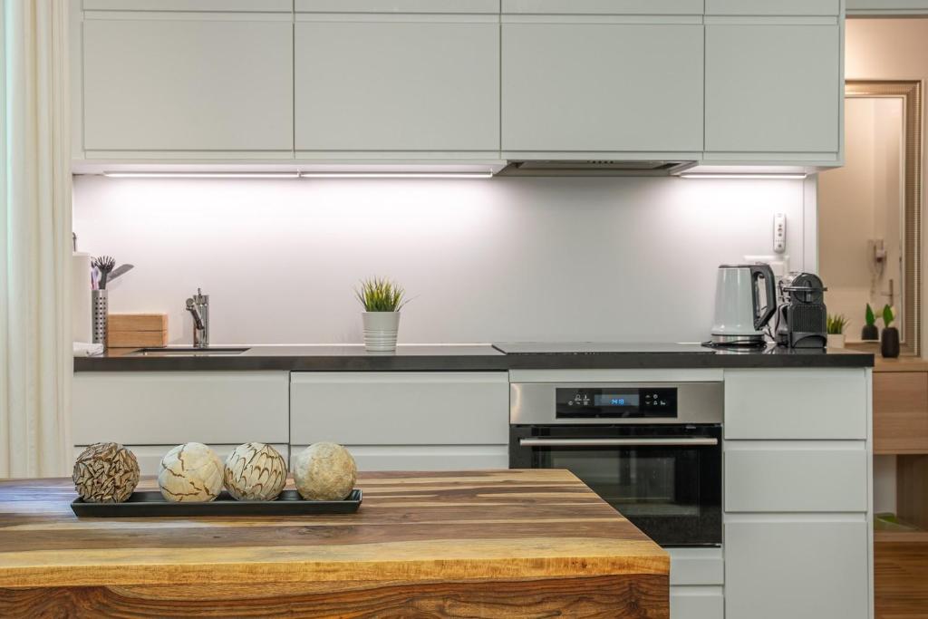 BASELiving Apartment - St Jakob, near ESC - Bahnhof SBB - Resim 3