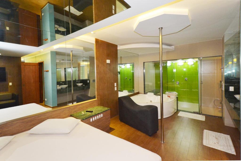  Love Time Hotel (Adult Only)