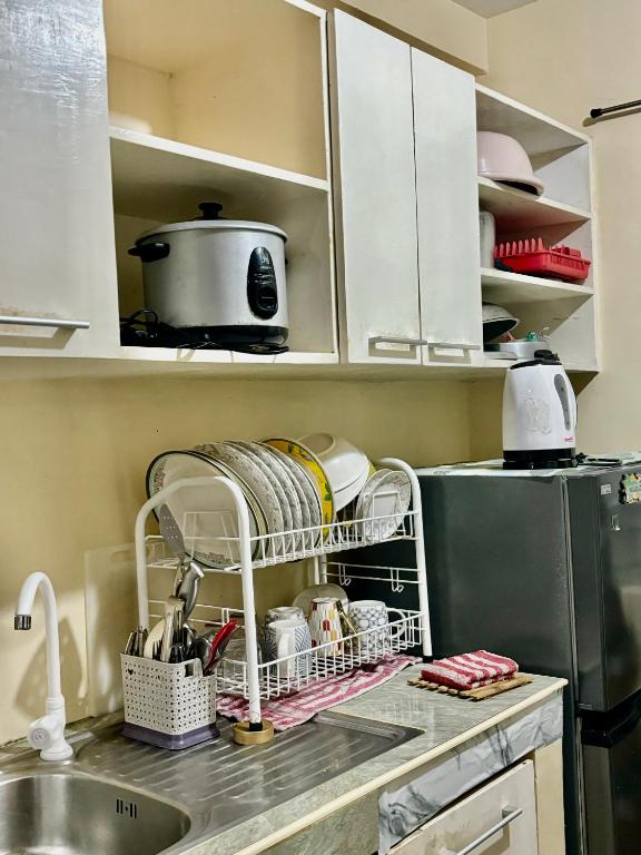 Affordable Fully Furnished House with 3 Bedroom for Family and Big Groups的厨房或小厨房