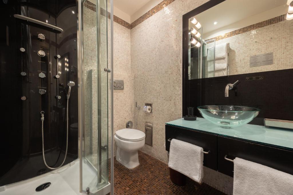 Kúpeľňa v ubytovaní Al Viminale Hill Inn & Hotel