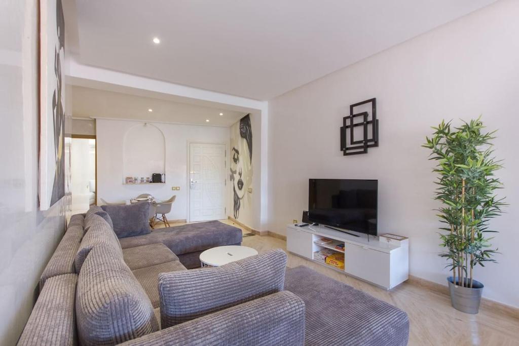 Urban Chic 2 bedrooms in Utimate City Center — photo 2